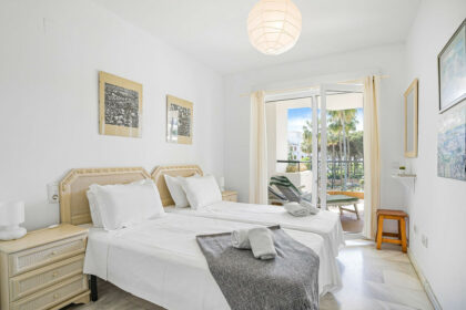 071c5b68dc05c8dc8ca5dc9a5e69aad3 - 14