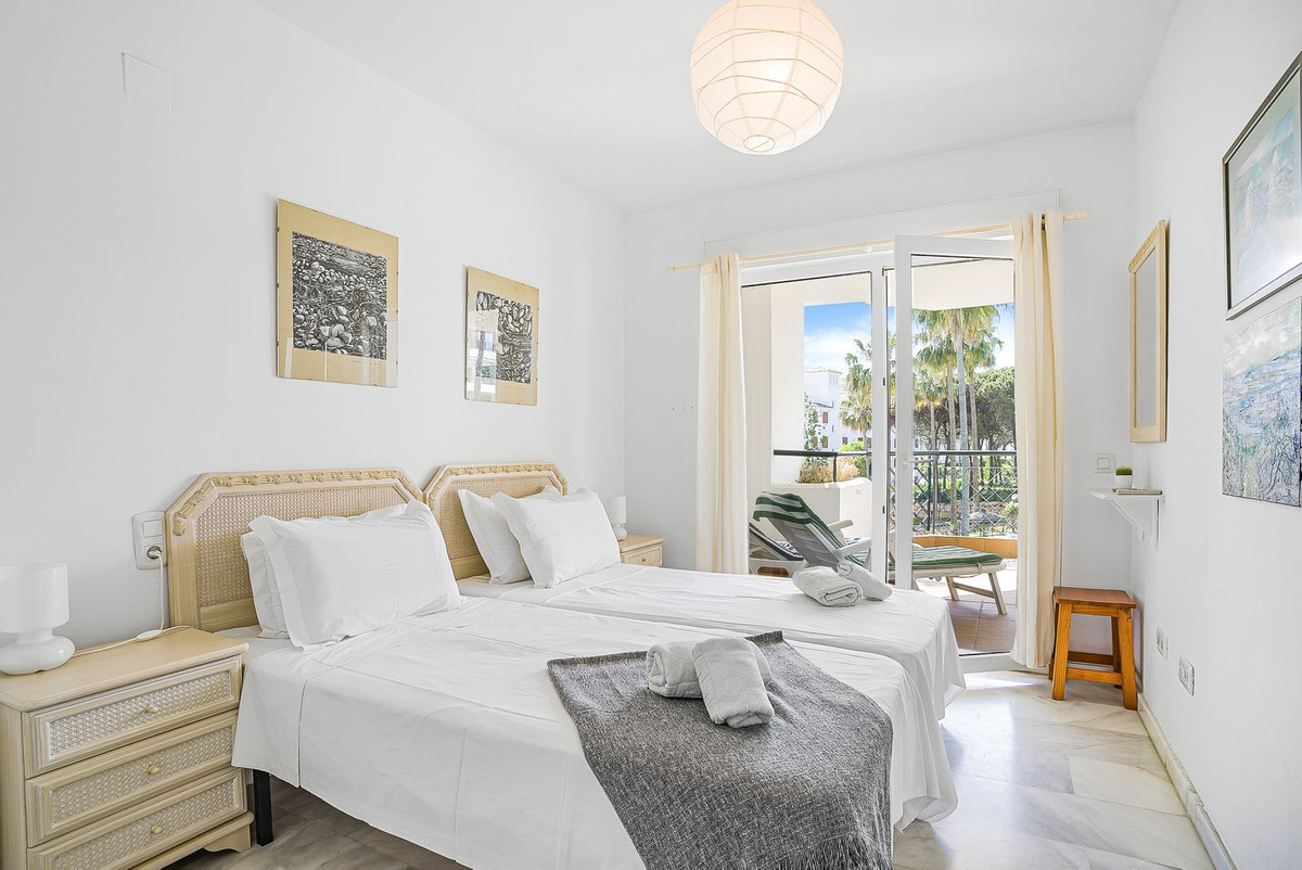 071c5b68dc05c8dc8ca5dc9a5e69aad3 - 14