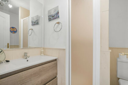 071c5b68dc05c8dc8ca5dc9a5e69aad3 - 16