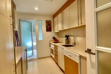 07e35af39bcdf2f26508a6e7788b4480 - 11