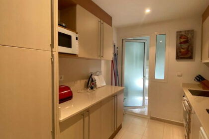 07e35af39bcdf2f26508a6e7788b4480 - 12