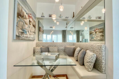 07e35af39bcdf2f26508a6e7788b4480 - 9