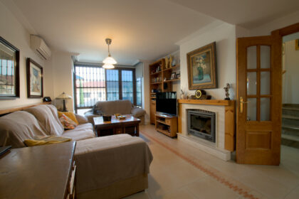 095fe464f60a9ded025c13322bb9d15e - 14