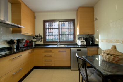 095fe464f60a9ded025c13322bb9d15e - 18