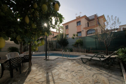 095fe464f60a9ded025c13322bb9d15e - 25