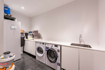 09858aa4bbc26a33957c2993a1cd142b - 29