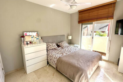 0ab356d6e20d047d425e228bc700a0b4 - 13