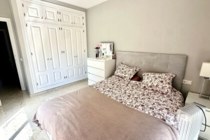 0ab356d6e20d047d425e228bc700a0b4 - 14