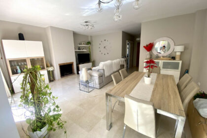 0ab356d6e20d047d425e228bc700a0b4 - 4