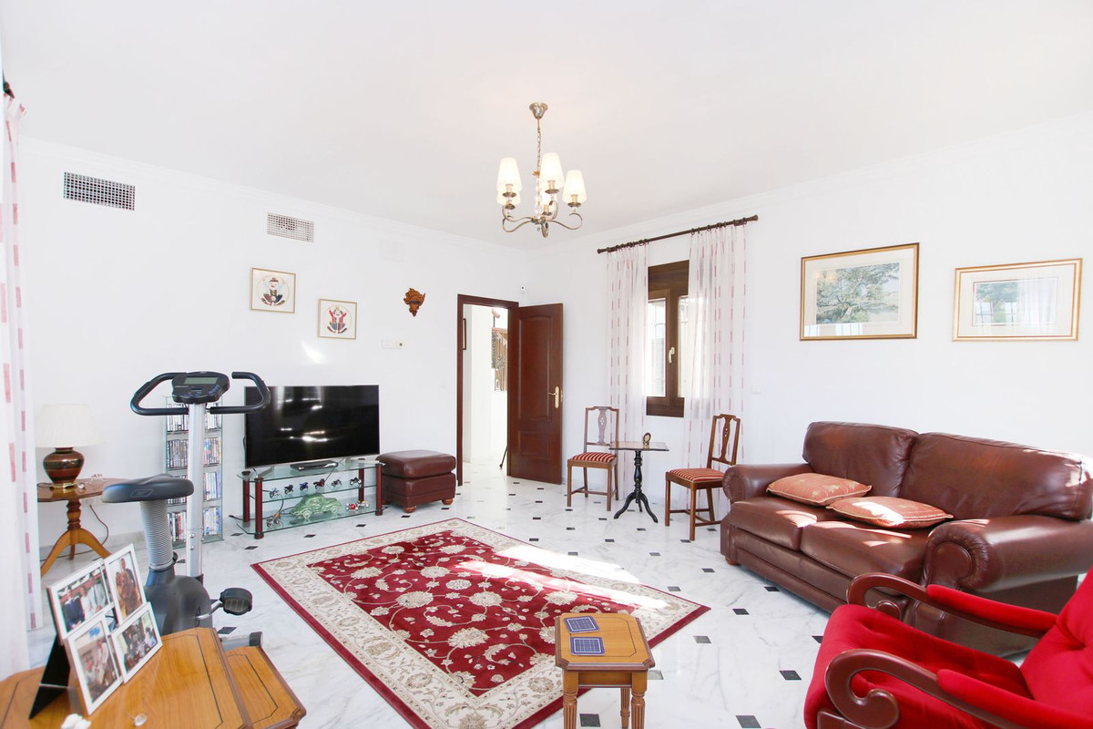 0ac26cc92aed7f709ae486e50f83c48f - 14