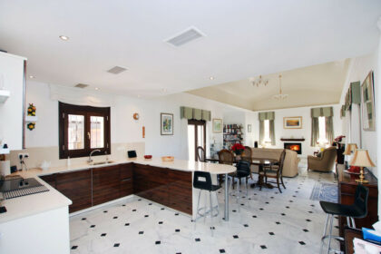 0ac26cc92aed7f709ae486e50f83c48f - 18