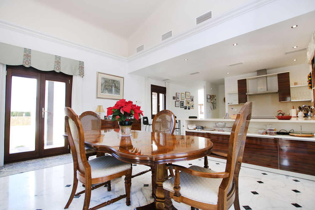 0ac26cc92aed7f709ae486e50f83c48f - 23