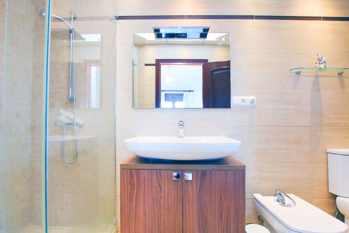 0ac26cc92aed7f709ae486e50f83c48f - 38