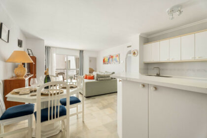 0b39219c093dfab228aaaa2f866c313f - 12