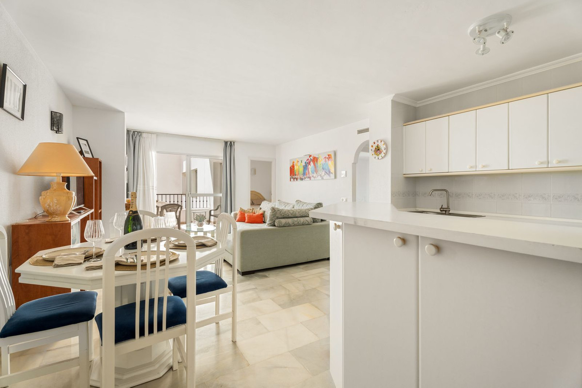 0b39219c093dfab228aaaa2f866c313f - 12