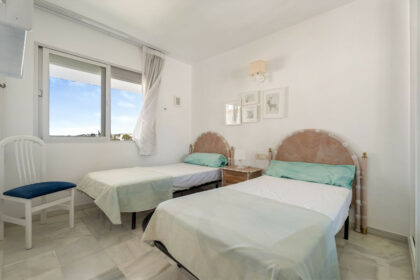 0b39219c093dfab228aaaa2f866c313f - 23