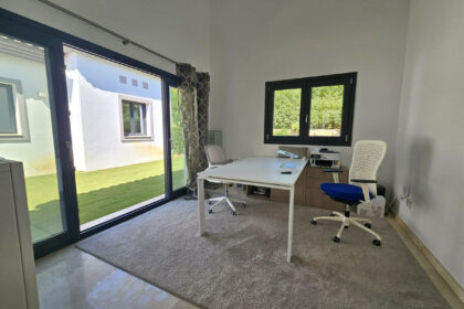 0b6e03a390fa61944633b29813b294ef - 27