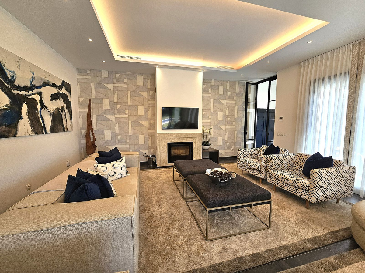 0b6e03a390fa61944633b29813b294ef - 4