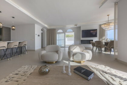 0c4805e583f8ea96be50118eded069ce - 12