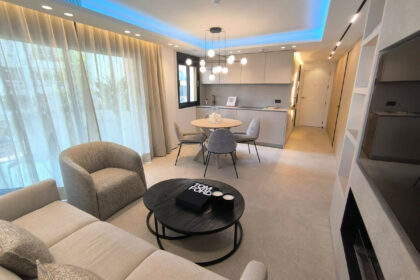 0f9f4b1b8c87e4a6885118c27f048324 - 17