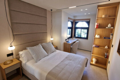 0f9f4b1b8c87e4a6885118c27f048324 - 4