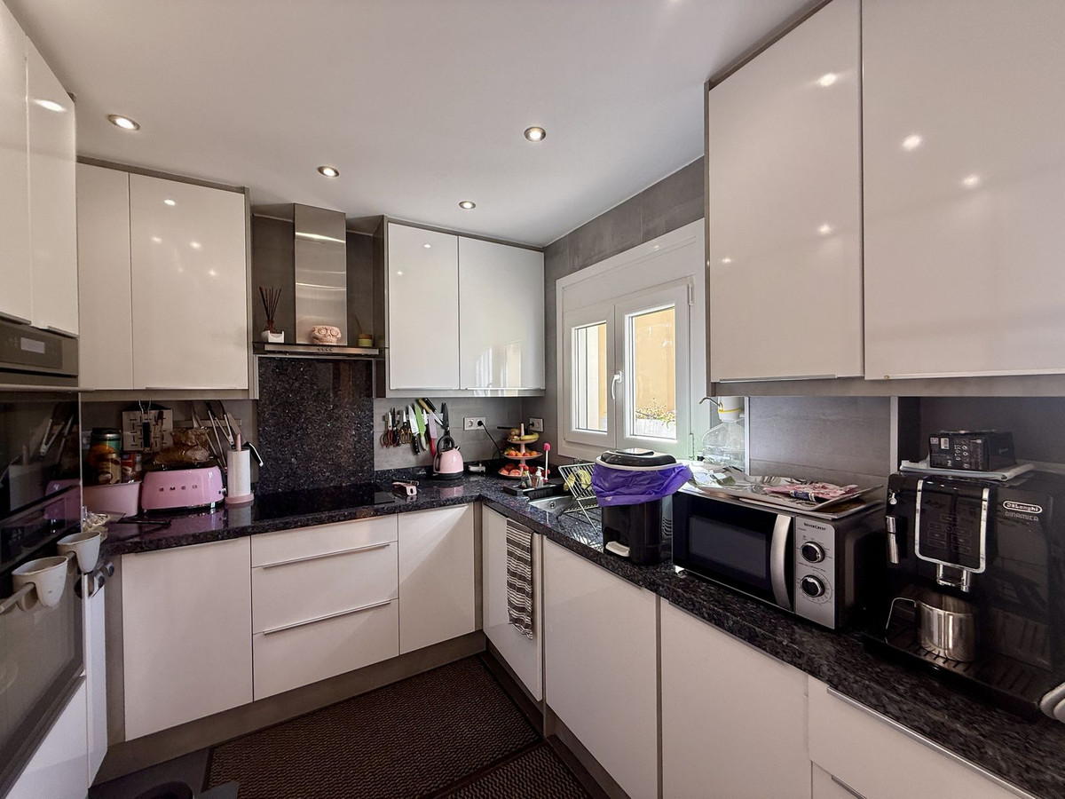 10bdce7360d653e61f6f255c1d71eb5d - 2