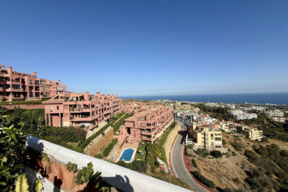 10bdce7360d653e61f6f255c1d71eb5d - 27