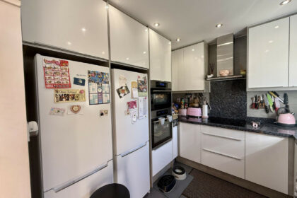 10bdce7360d653e61f6f255c1d71eb5d - 3