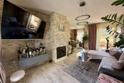 10bdce7360d653e61f6f255c1d71eb5d - 8