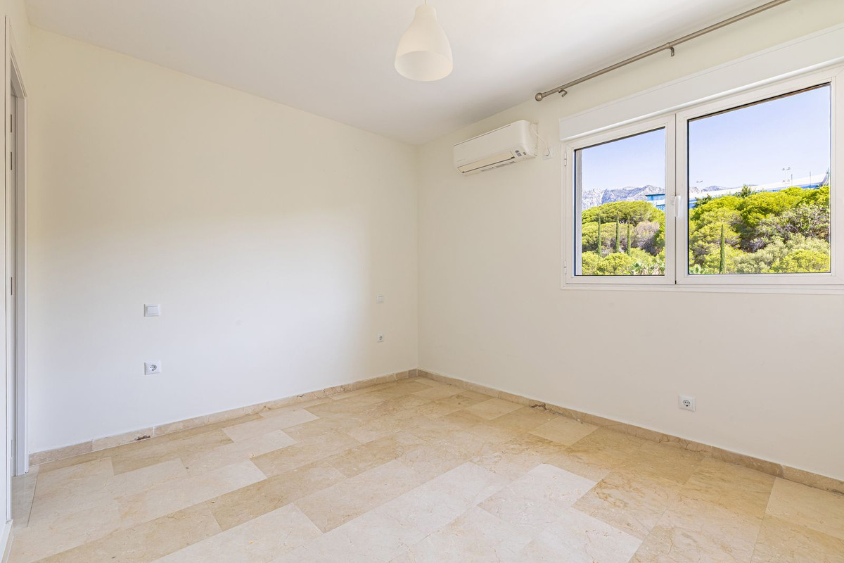 10e71120390c104b46b055752f2d9d19 - 12