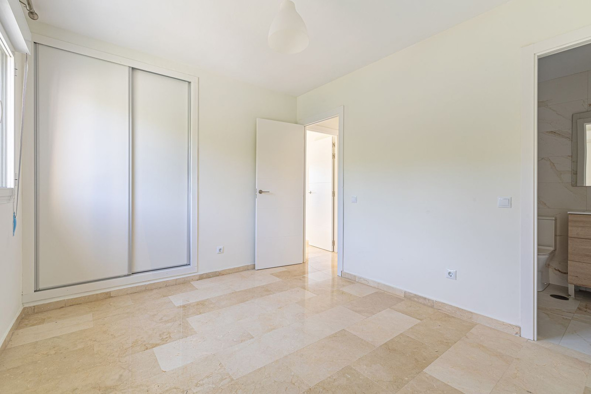 10e71120390c104b46b055752f2d9d19 - 14