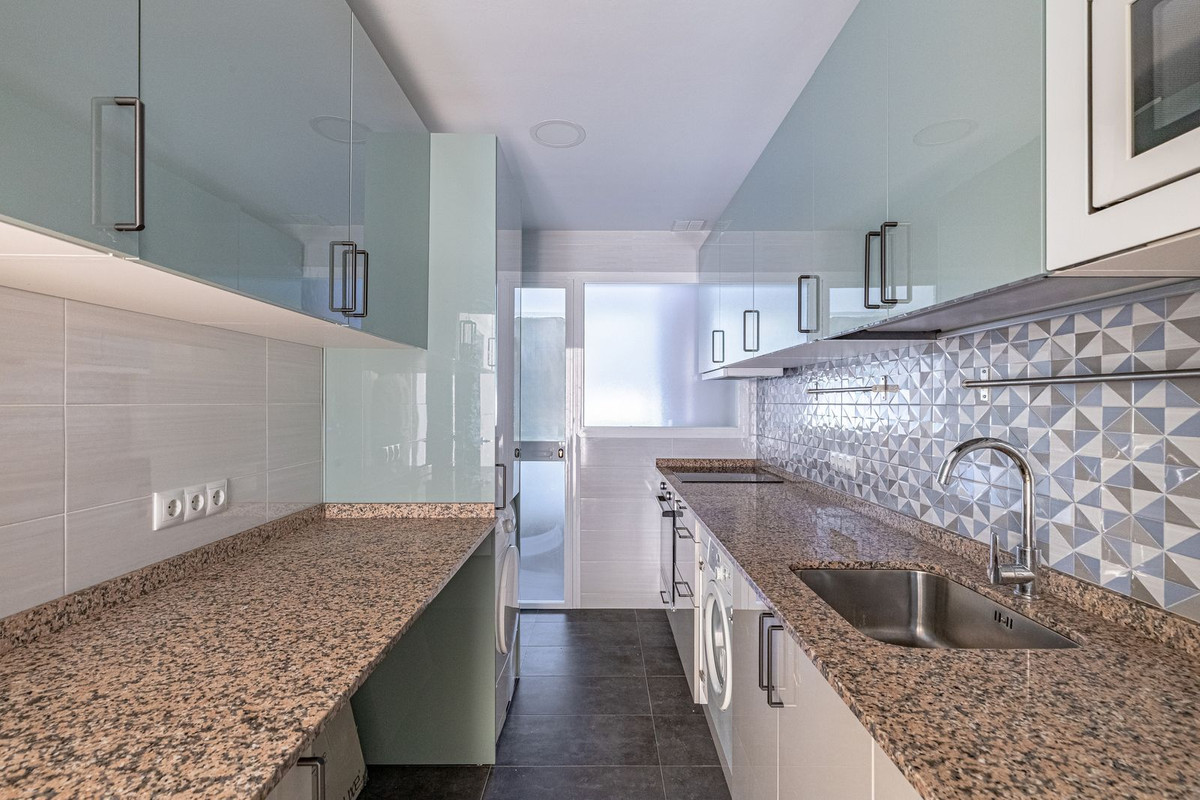 10e71120390c104b46b055752f2d9d19 - 17