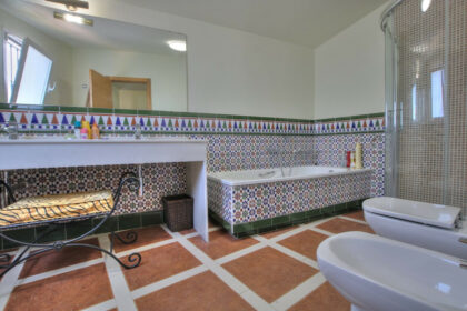 112066b824193a0c5e0e5927f57643e5 - 7