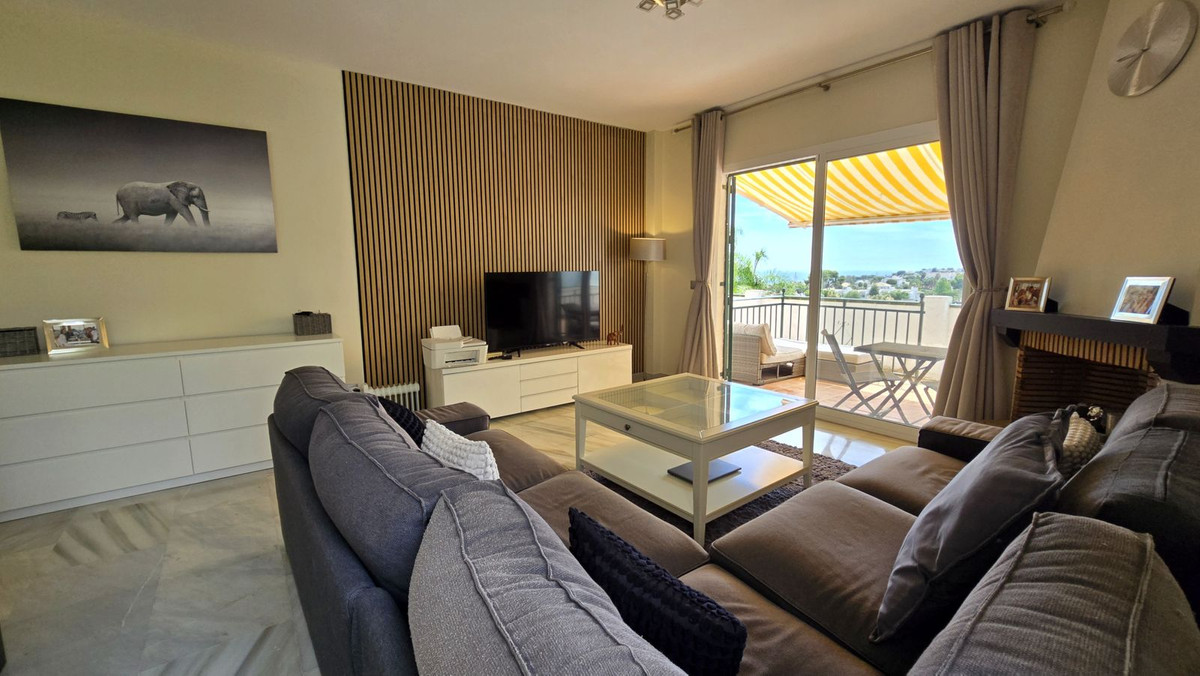 132ecda53a2196fe2150bb0e003887f8 - 23