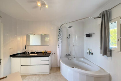 14fcf9b4f67a8374bdd99e694a974c87 - 15