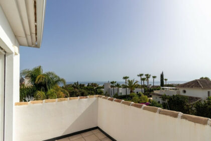 14fcf9b4f67a8374bdd99e694a974c87 - 24