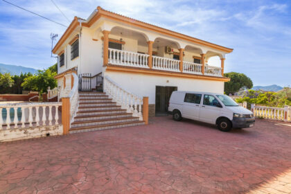 162d4bad5aeb0d06c9c0867924d87c7c - 1