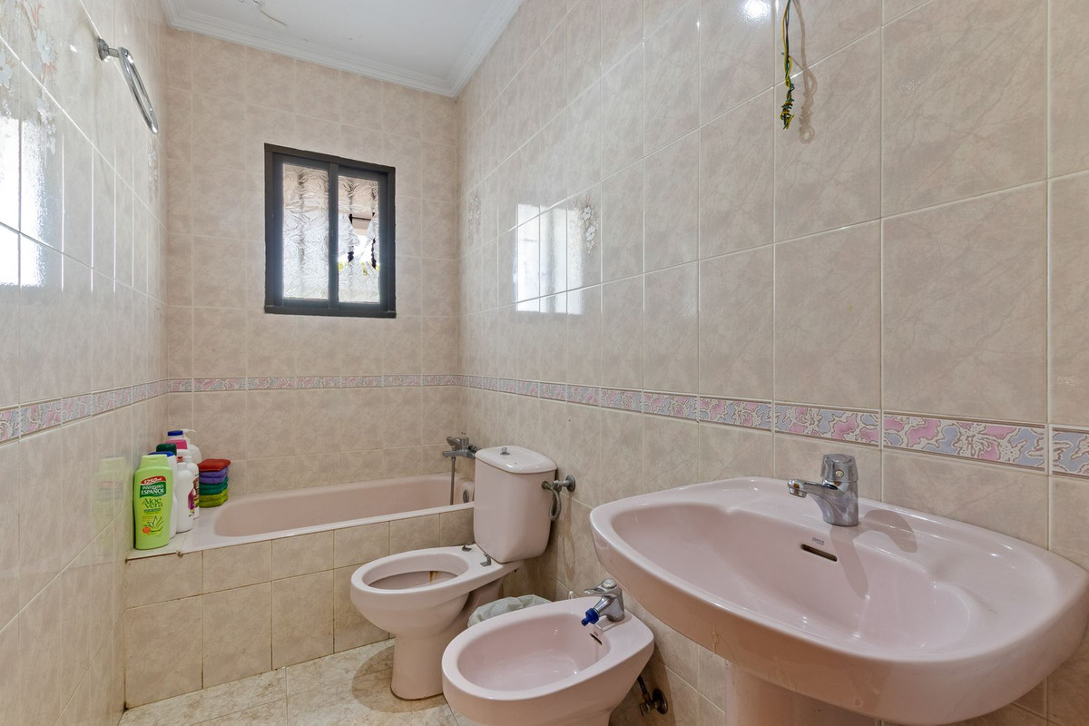 162d4bad5aeb0d06c9c0867924d87c7c - 10