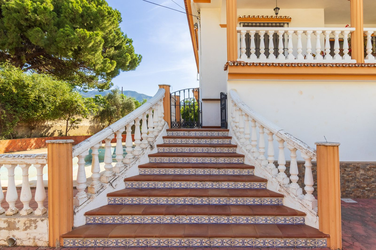 162d4bad5aeb0d06c9c0867924d87c7c - 11