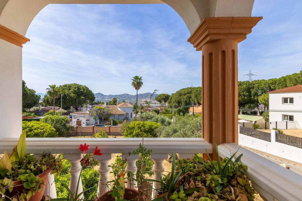 162d4bad5aeb0d06c9c0867924d87c7c - 13