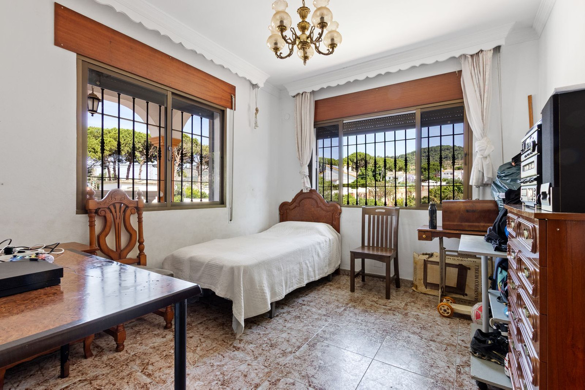 162d4bad5aeb0d06c9c0867924d87c7c - 17