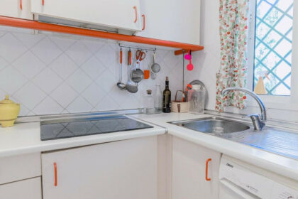 184af50d85cc56435ab4d2c465006702 - 20