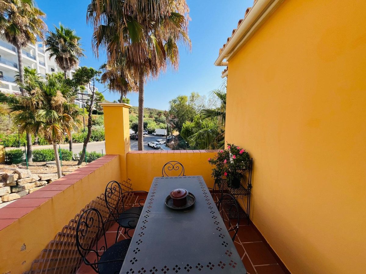 1a6675de8f055d2539a32c32252fd24d - 10