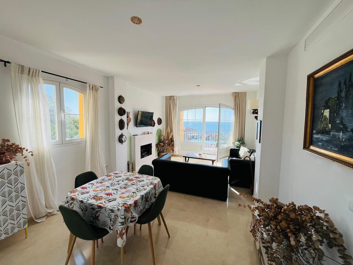 1a6675de8f055d2539a32c32252fd24d - 12