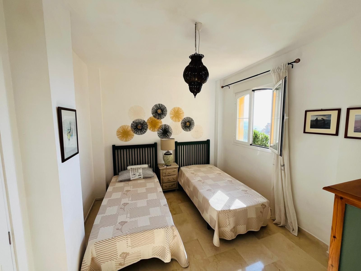 1a6675de8f055d2539a32c32252fd24d - 17