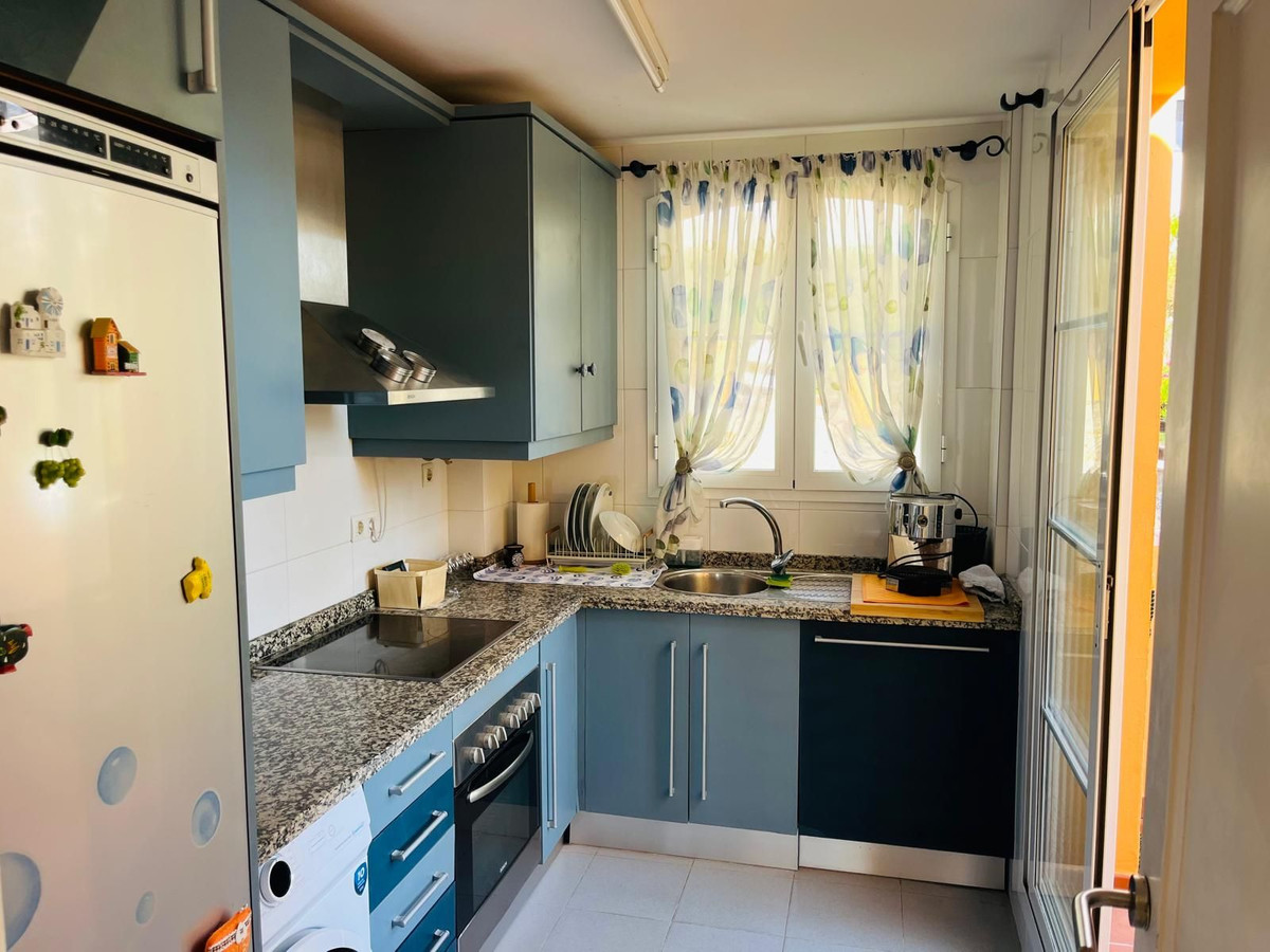 1a6675de8f055d2539a32c32252fd24d - 8