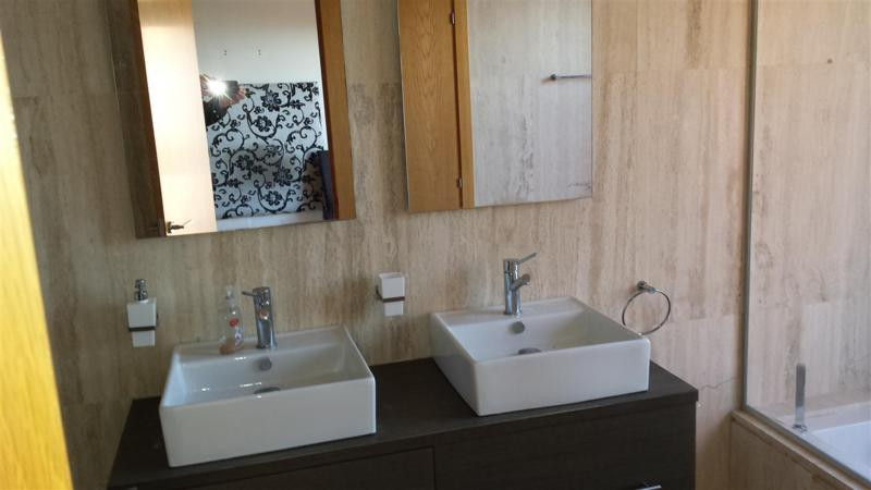 1b261deaf007bf0792269371277b5323 - 10