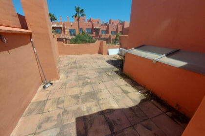 1b261deaf007bf0792269371277b5323 - 16