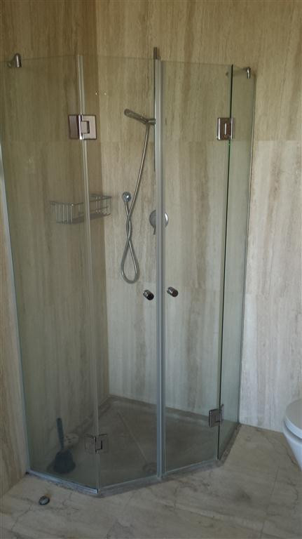 1b261deaf007bf0792269371277b5323 - 17