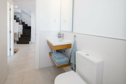 1bff3e1c890318e5faaf00264dc5fc20 - 13